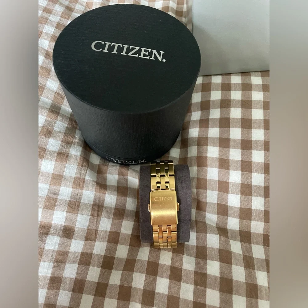 Citizen Gold Men's Watch with Black Dial